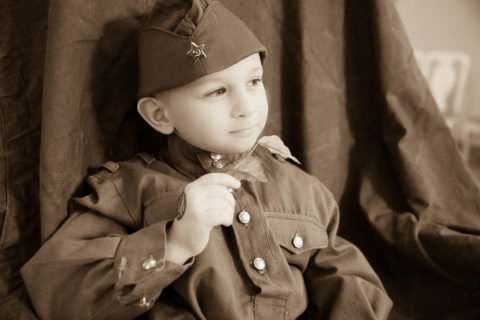 9 мая День Победы. Дети в военной форме